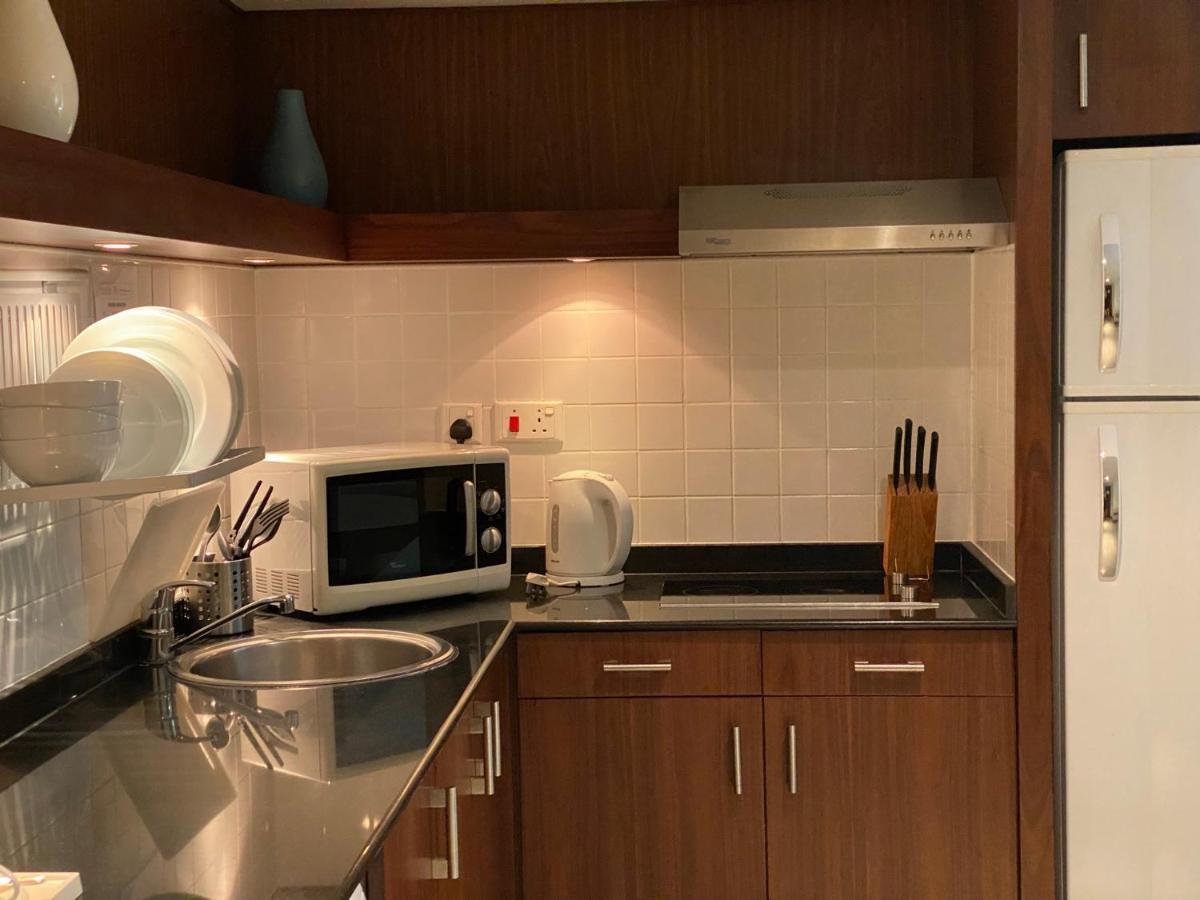 Phoenix Plaza Hotel Apartments Abu Dhabi Eksteriør billede